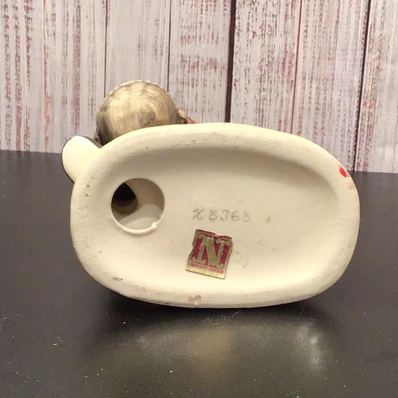 VTG Christmas boy carrying basket candle holder - Picture 4 of 4